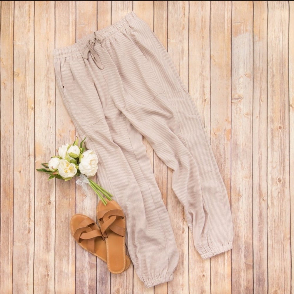 Easel Light Beige Women's Joggers